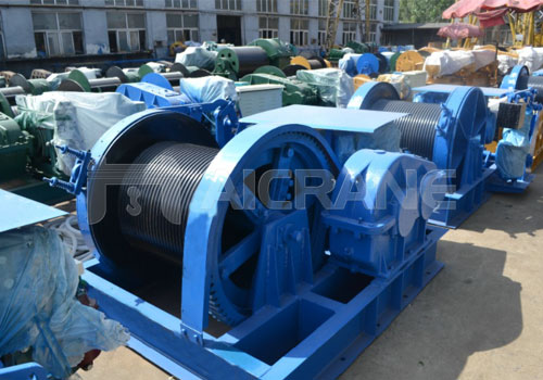 Large-capacity-building-construction-winch-to-lift-construction-materials