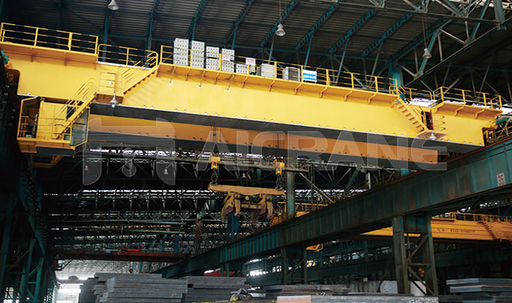 Bridge-crane-for-slab-handling