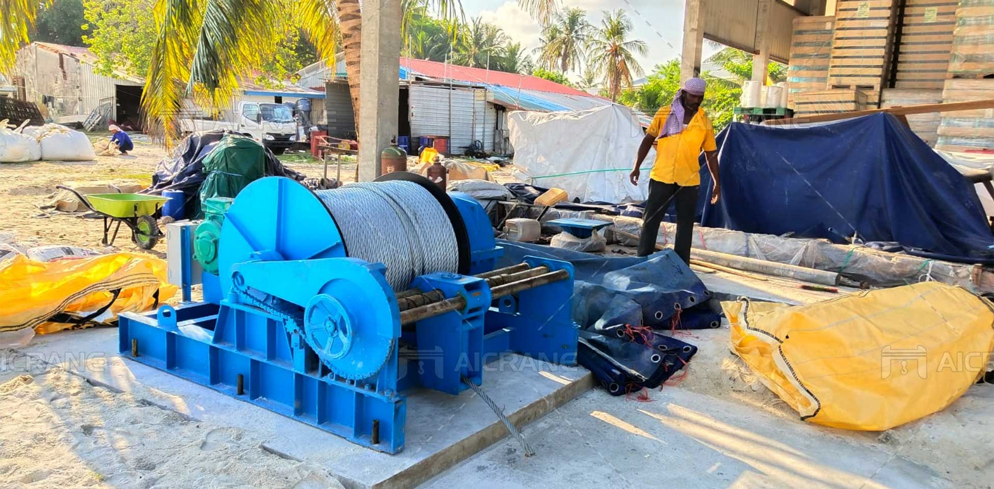marine-winch-maldives01