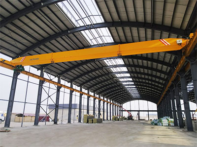 top running overhead crane