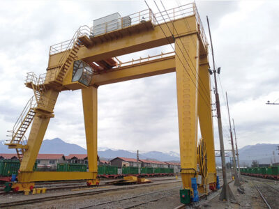 60 ton-European-double-grider-gantry-crane-in-Malaysia