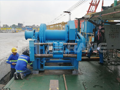 12-ton-hydraulic-waterfall-winch-for-ship