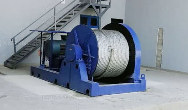 30-ton-electrc-winch-for-pulling-boat