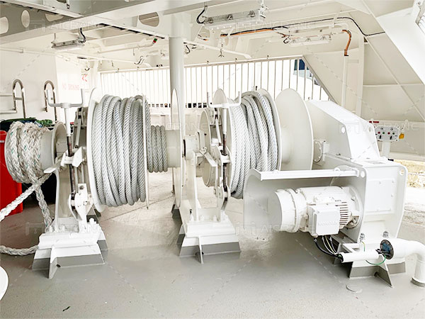 mooring-winch-type02