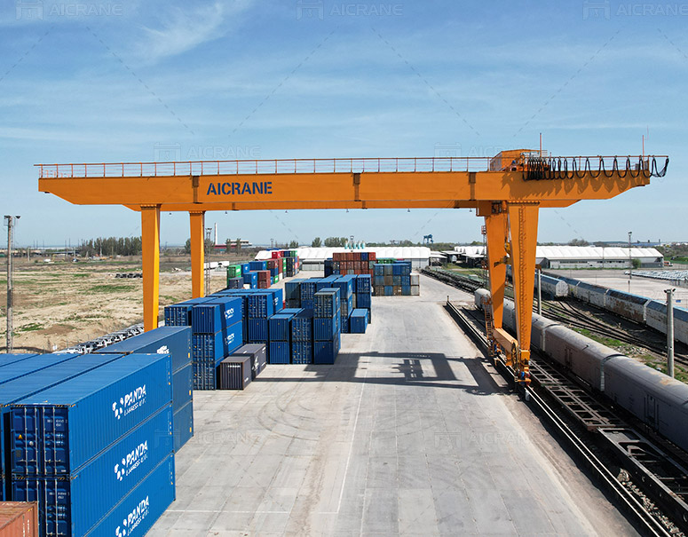 container-gantry-casenew