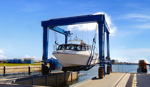 Mobile-Boat-Hoist-c1